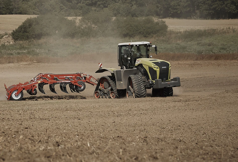 Claas Xerion TS: 4 gąsienice w Wielkopolsce i na Warmii