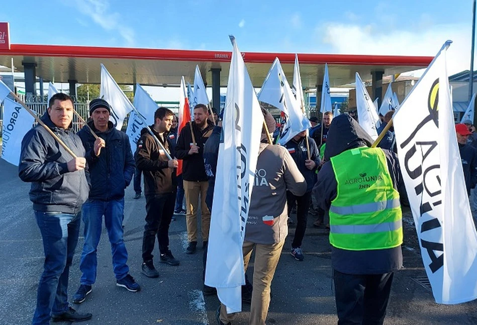 „Kraj chorych cen”: AgroUnia blokuje zakłady nawozowe Anwil