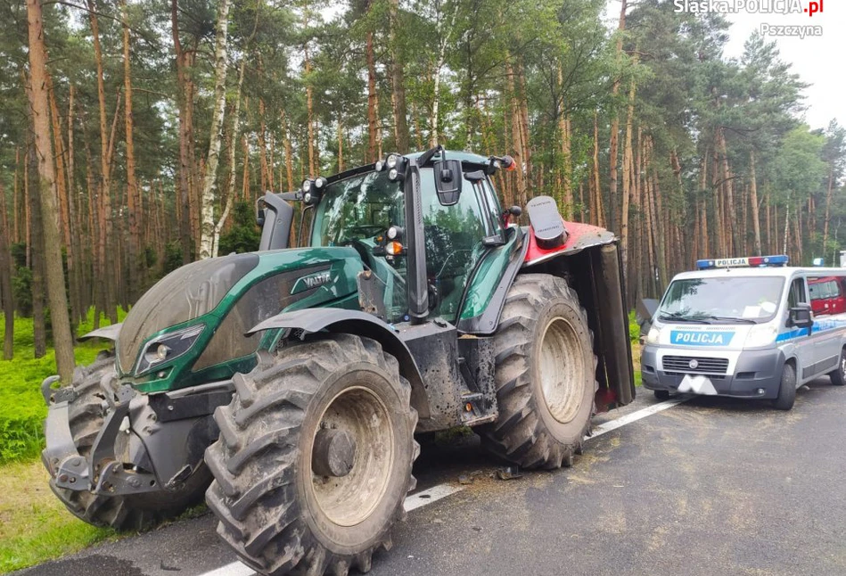 Citroen kontra  Valtra. Ciężarówka przewróciła się na bok