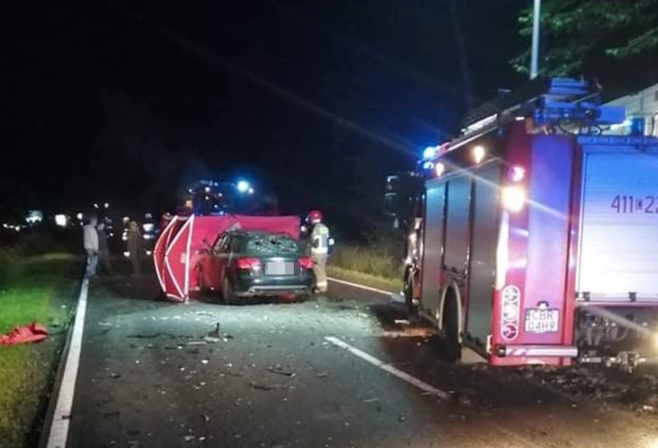 Tragedia pod Brodnicą. Audi zderzyło się z ciągnikiem. W wypadku zginął 43-latek