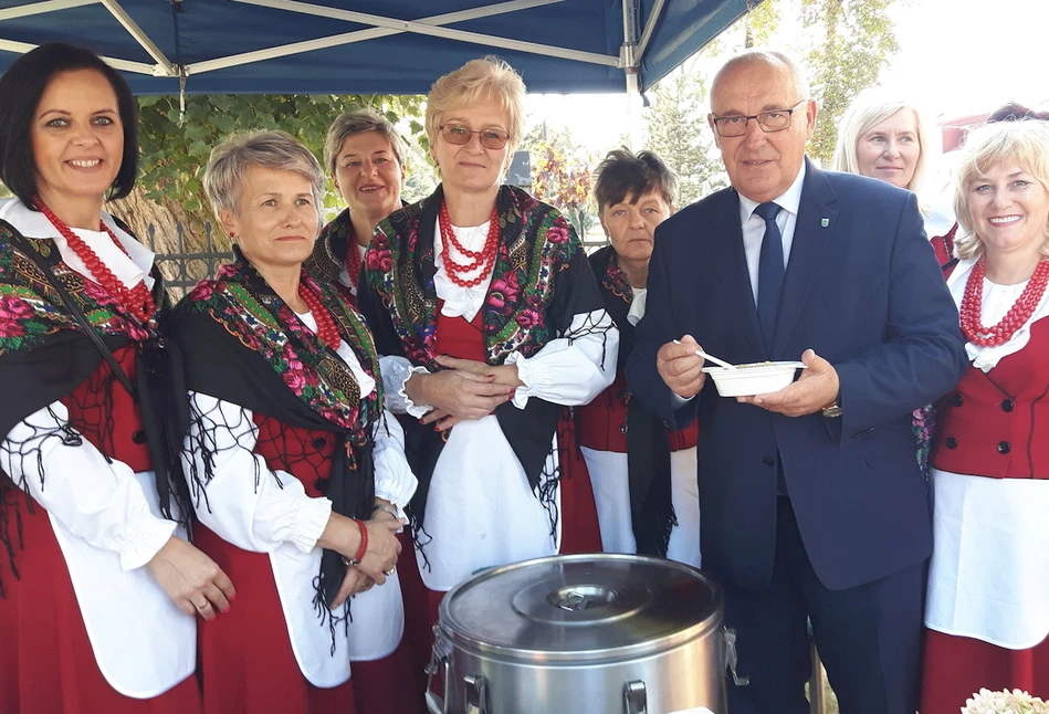 KGW Nowoczesne Gospodynie – mistrzynie kapusty dębowej bez grama kapusty