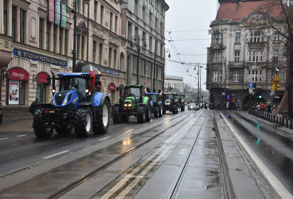 Protest AgroUnii w Bydgoszczy: państwo musi obniżyć marże, a nie zarabiać na rolnikach