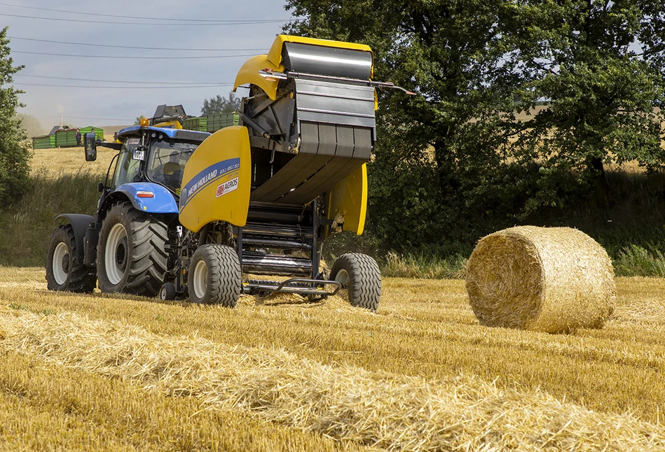 New Holland prasuje