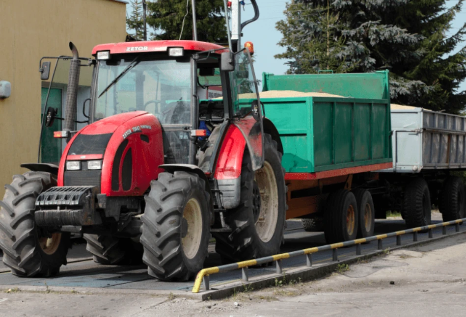 Dopłaty do zbóż: Dlaczego Polska potrzebuje notyfikacji Komisji Europejskiej i nie zamknie granicy z Ukrainą dla transportów produktów rolnych?