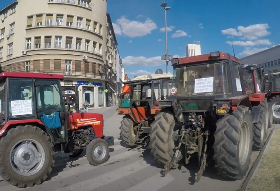 W Serbii trwa protest rolników. Od 5 dni blokują ciągnikami duże miasto