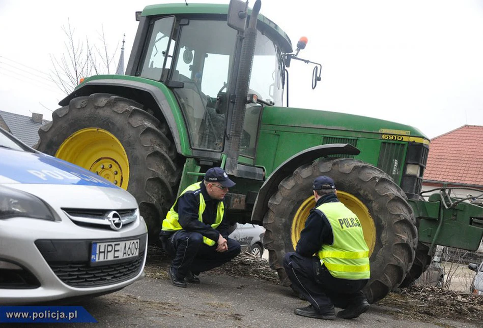 Rolnicy z "Fejsa" skuteczniejsi od policji. Pomogli odzyskać skradziony ciągnik