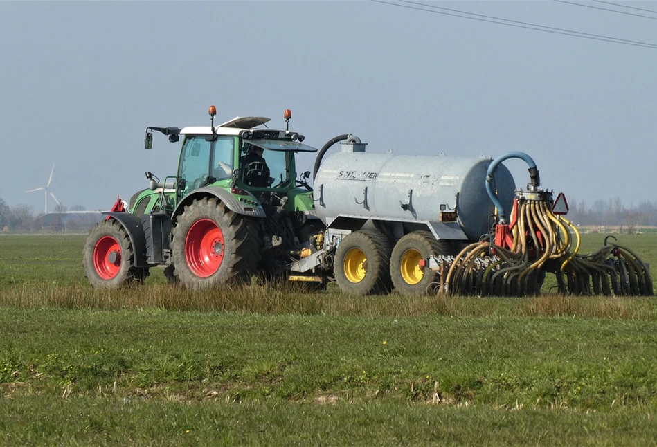 Rolniku pamiętaj! Złóż wniosek o zwrot akcyzy za paliwo rolnicze