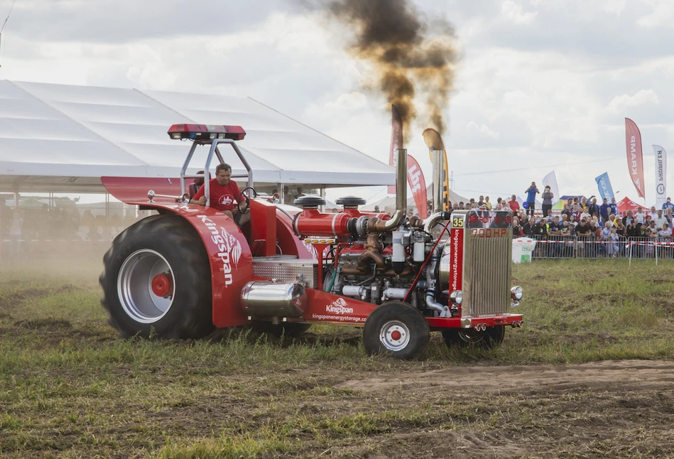 Grene Race: najszybsze ciągniki na start!